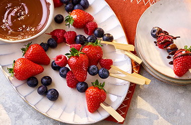 Berries with quick salted chocolate dipping sauce