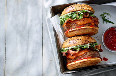 Chilli cheeseburgers