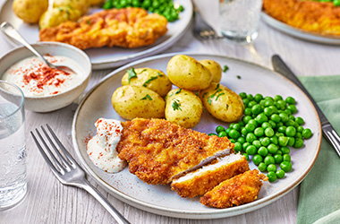 Air-fryer nacho chicken schnitzel