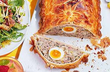 Sausage and egg picnic pie