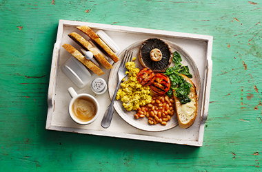 Tofu scramble with mushrooms and tomatoes