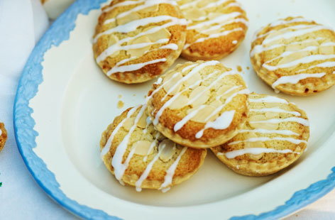 There's nothing like a little something sweet with a cup of tea. These mini bakewell tarts are made by filling shortcrust pastry bases with a dollop of raspberry jam followed by a sweet and nutty frangipane.
