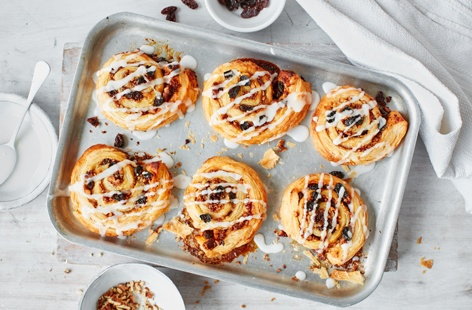 These scrumptiously sticky pastries are filled with rich pecans and sweet raisins and flavoured with warming cinnamon