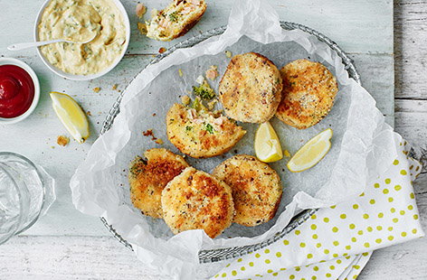 Whip up a batch of these bite-size salmon fishcakes for a protein-rich snack or simple starter