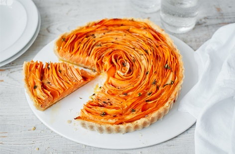 Sweet potato, thyme and Parmesan flower tart