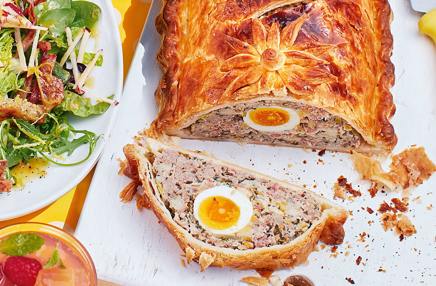 Sausage and egg picnic pie recipe